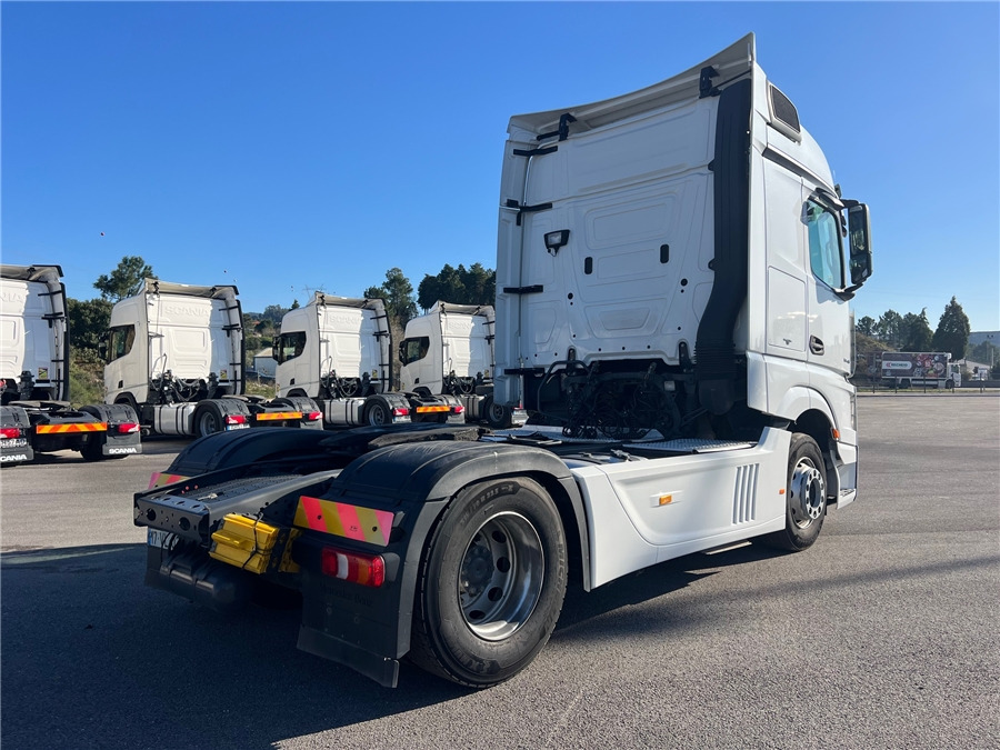 MERCEDES-BENZ 1845 / RETARDER - Trekker: afbeelding 4 MERCEDES-BENZ 1845 / RETARDER - Trekker: afbeelding 4