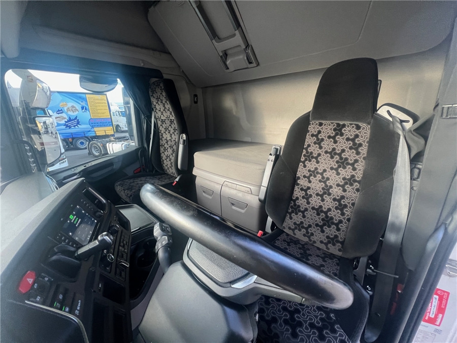 Leasing Scania R450 / RETARDER Scania R450 / RETARDER: afbeelding 15