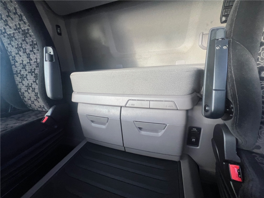 Leasing Scania R450 / RETARDER Scania R450 / RETARDER: afbeelding 16