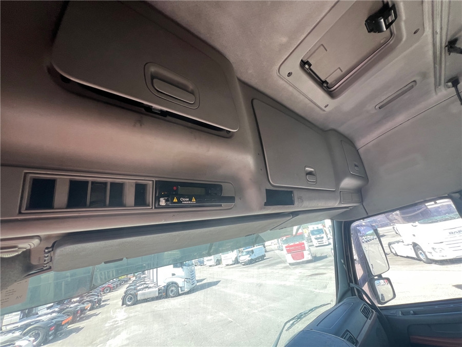 Trekker Volvo FH12-37: afbeelding 16