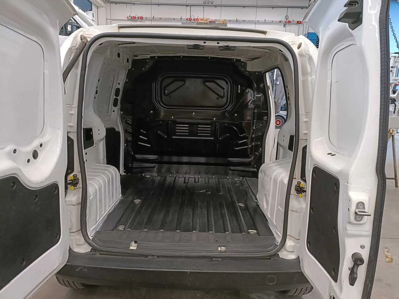 FIAT FIORINO SX - Gesloten bestelwagen: afbeelding 4 FIAT FIORINO SX - Gesloten bestelwagen: afbeelding 4