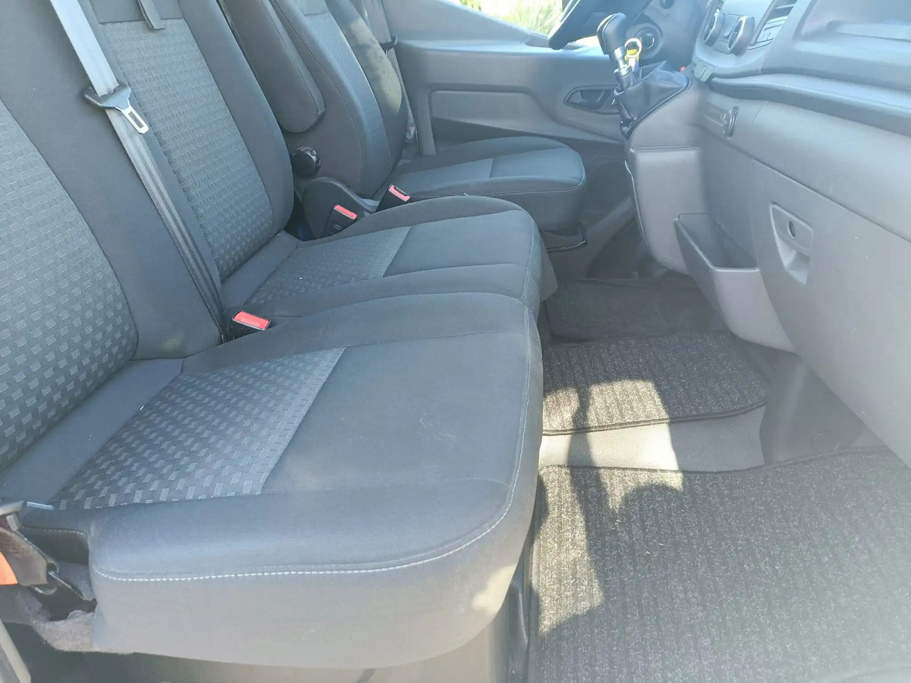 Gesloten bestelwagen FORD TRANSIT FURGONE STANDARD: afbeelding 17 Gesloten bestelwagen FORD TRANSIT FURGONE STANDARD: afbeelding 17