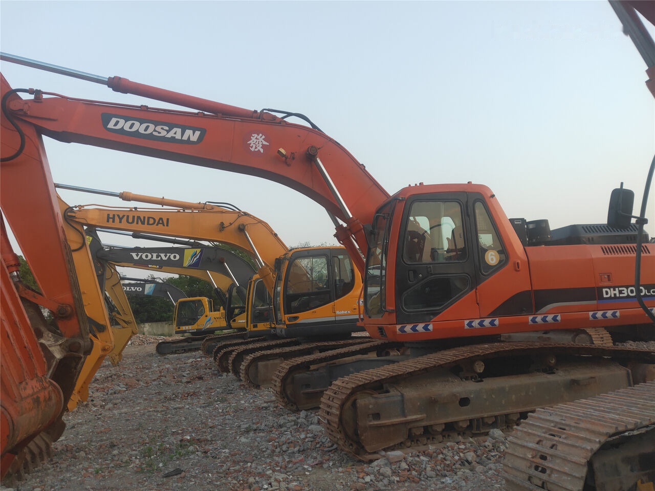 Doosan DH300LC-7 - Rupsgraafmachine: afbeelding 4 Doosan DH300LC-7 - Rupsgraafmachine: afbeelding 4