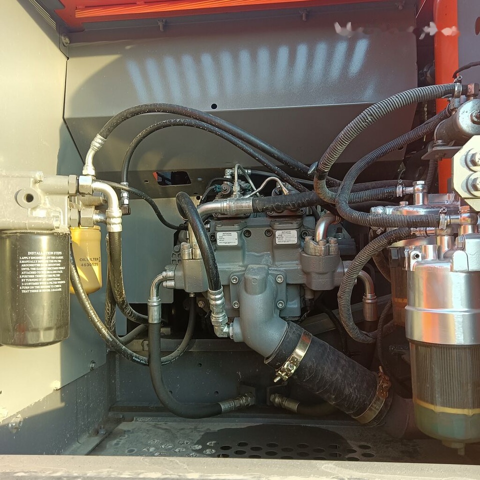 Hitachi ZX240 - Rupsgraafmachine: afbeelding 3 Hitachi ZX240 - Rupsgraafmachine: afbeelding 3