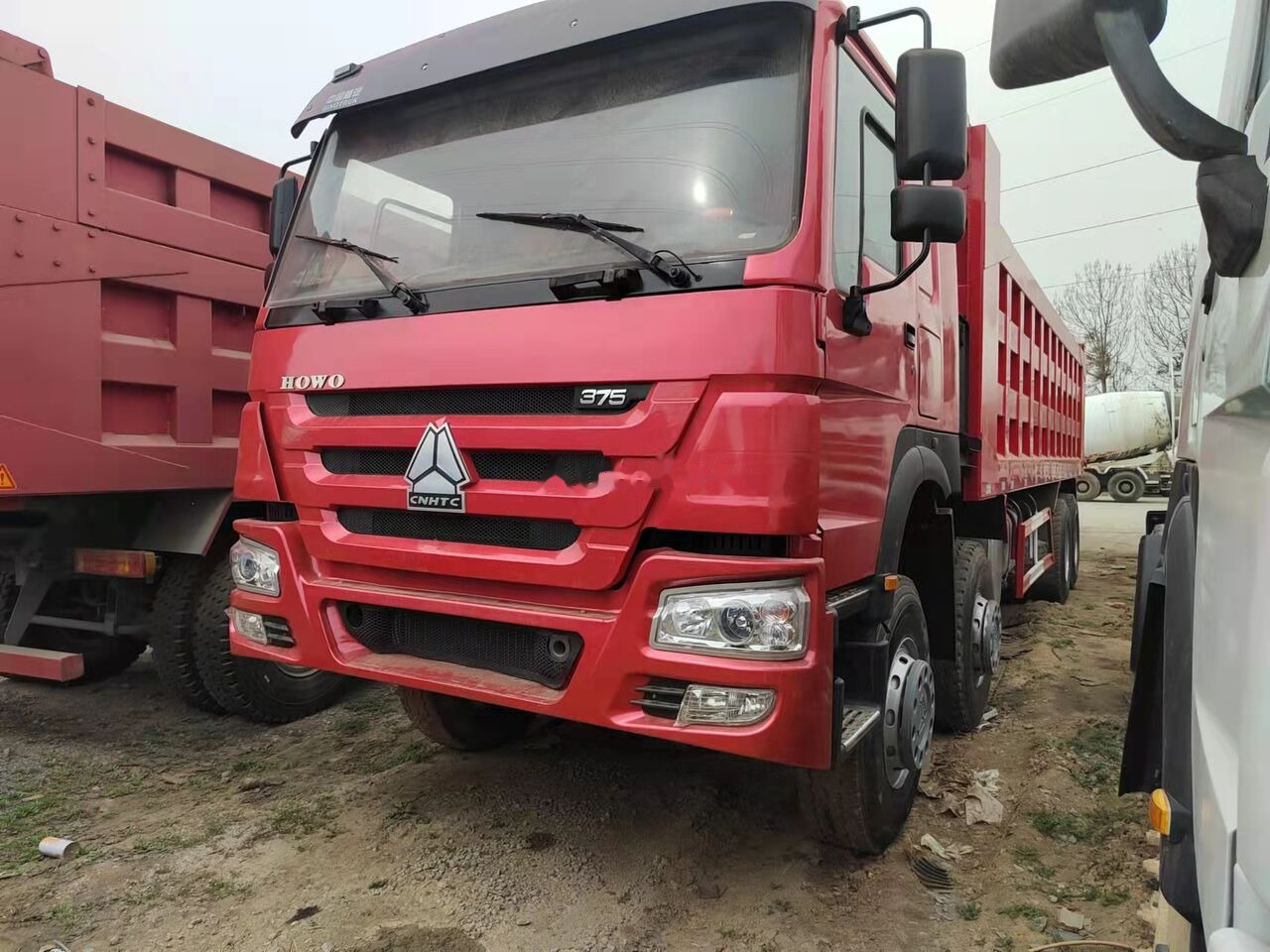 Howo 375 8x4 - Kipper vrachtwagen: afbeelding 3 Howo 375 8x4 - Kipper vrachtwagen: afbeelding 3