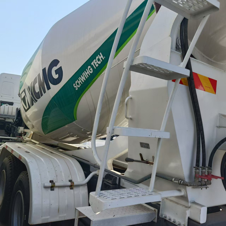 Howo HOWO 371 concrete truck 10CM3 - Betonmixer: afbeelding 4 Howo HOWO 371 concrete truck 10CM3 - Betonmixer: afbeelding 4