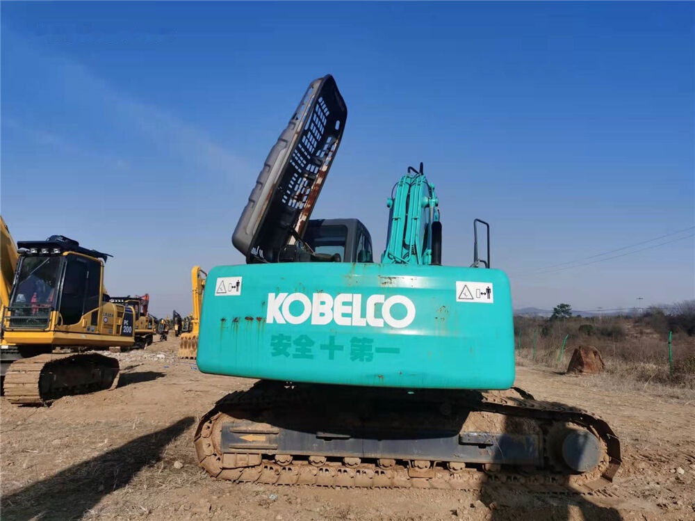 Kobelco SK210 - Rupsgraafmachine: afbeelding 2 Kobelco SK210 - Rupsgraafmachine: afbeelding 2