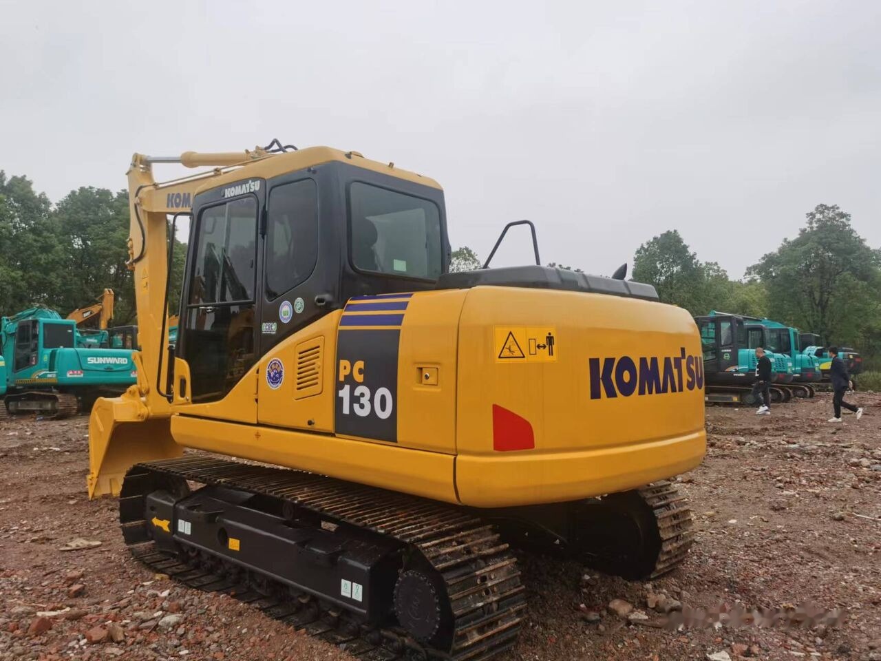 Komatsu PC130 - Rupsgraafmachine: afbeelding 2 Komatsu PC130 - Rupsgraafmachine: afbeelding 2