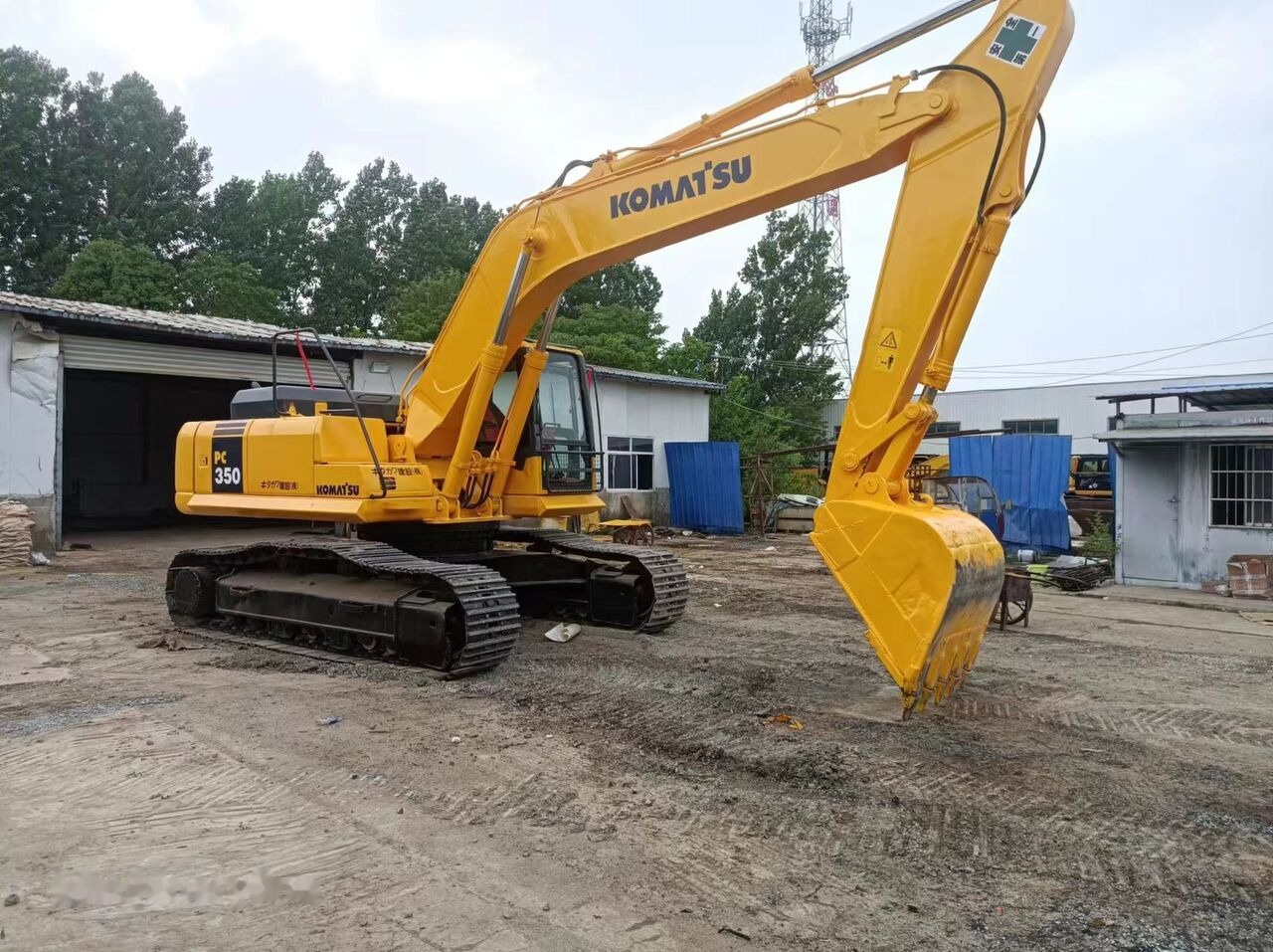 Komatsu PC350-7 - Rupsgraafmachine: afbeelding 1 Komatsu PC350-7 - Rupsgraafmachine: afbeelding 1