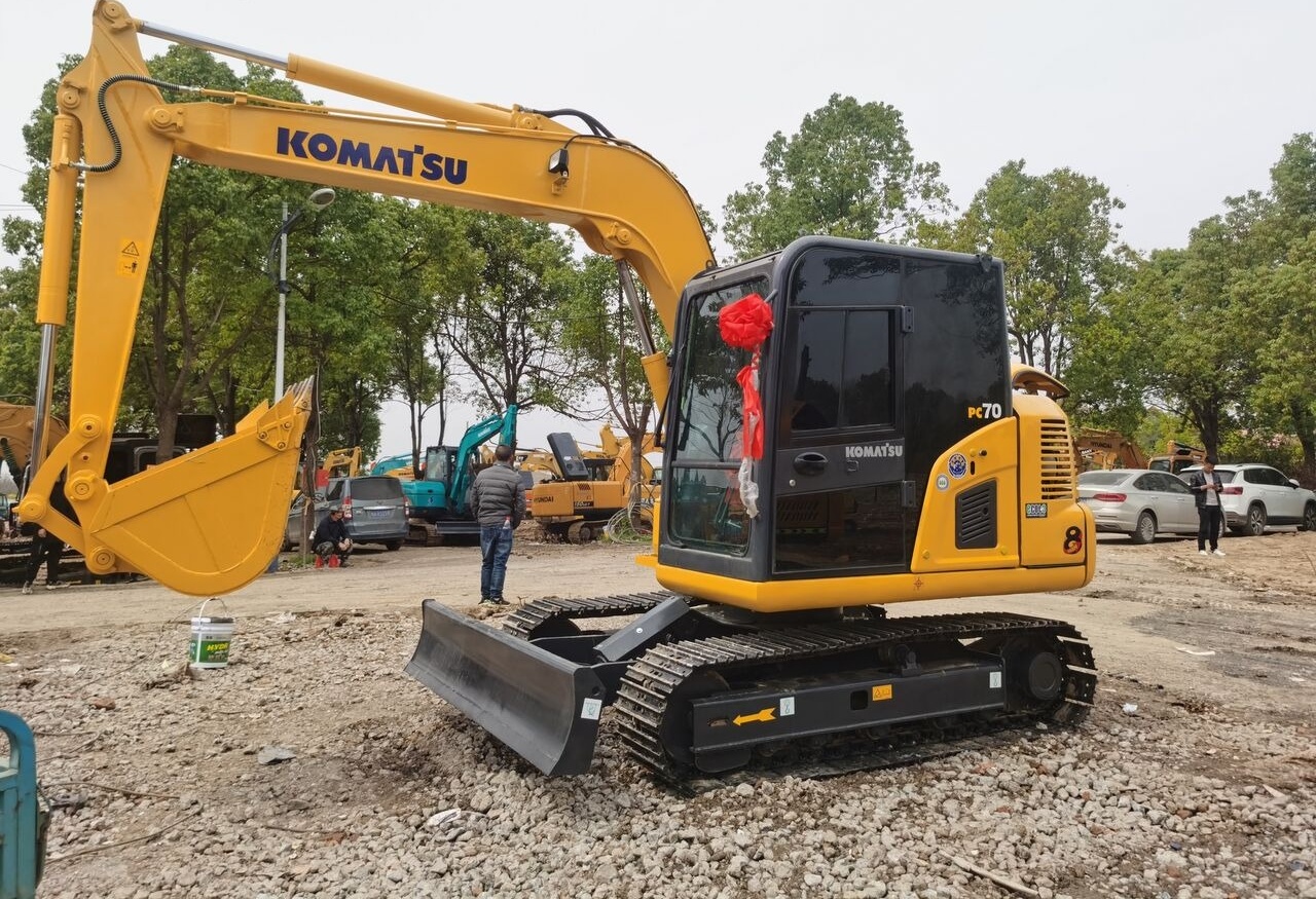 Komatsu PC70-8 - Rupsgraafmachine: afbeelding 3 Komatsu PC70-8 - Rupsgraafmachine: afbeelding 3
