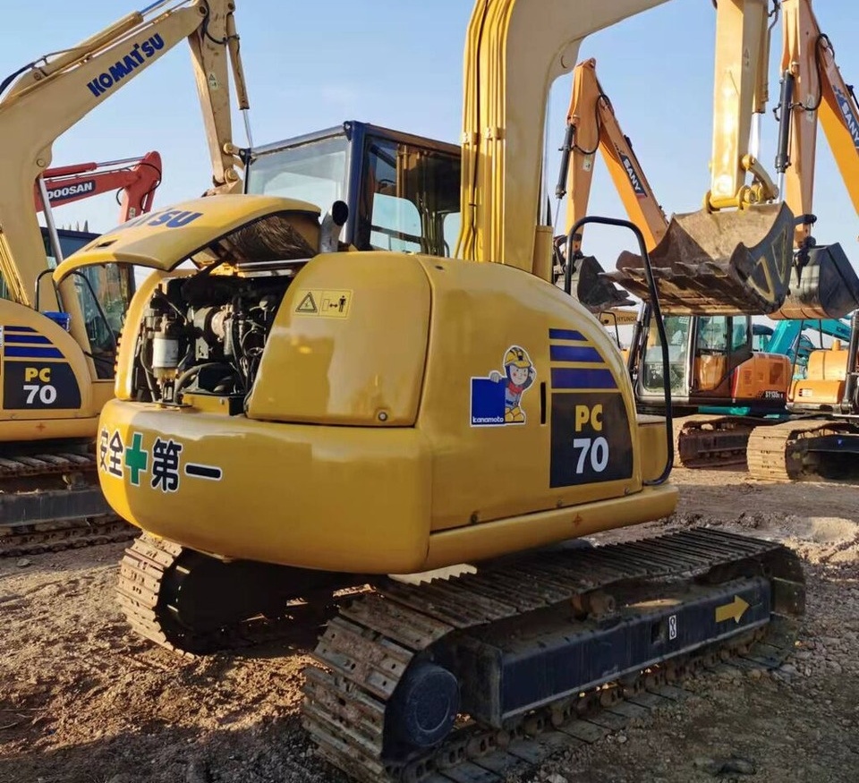 Komatsu PC70 - Rupsgraafmachine: afbeelding 5 Komatsu PC70 - Rupsgraafmachine: afbeelding 5