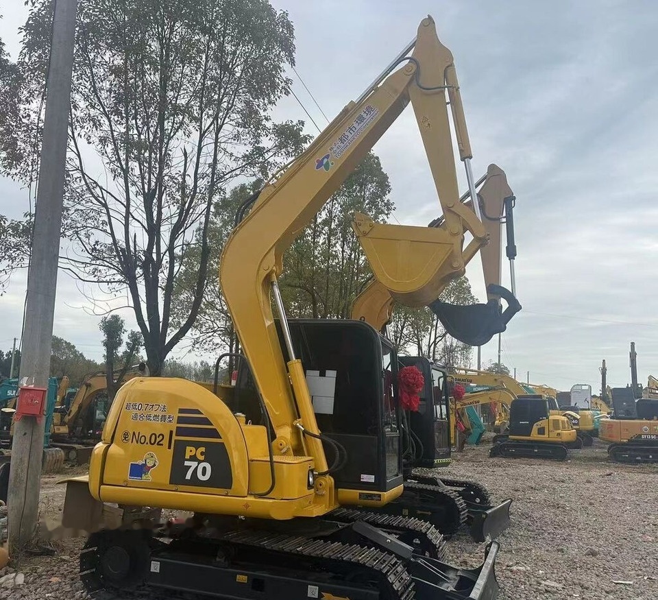 Komatsu PC70 - Minigraafmachine: afbeelding 2 Komatsu PC70 - Minigraafmachine: afbeelding 2