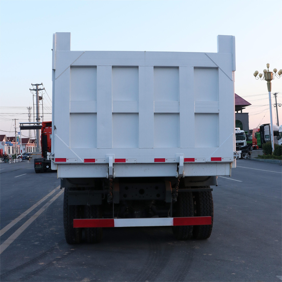 SINOTRUK HOWO T5G - Kipper vrachtwagen: afbeelding 3 SINOTRUK HOWO T5G - Kipper vrachtwagen: afbeelding 3