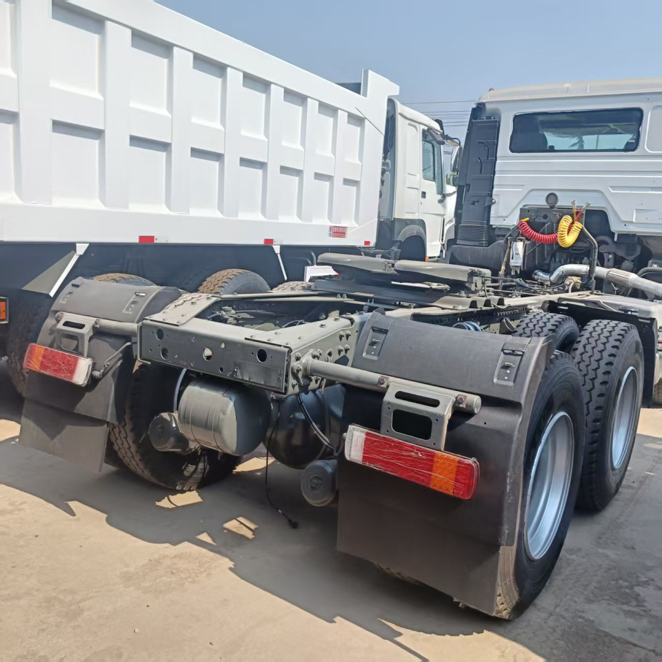 HOWO 6x4 - Trekker: afbeelding 5 HOWO 6x4 - Trekker: afbeelding 5