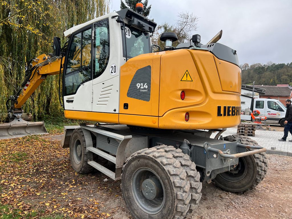 Liebherr A 914 Compact SW 33 Likufix Liebherr A 914 Compact SW 33 Likufix - Mobiele graafmachine: afbeelding 2 Liebherr A 914 Compact SW 33 Likufix Liebherr A 914 Compact SW 33 Likufix - Mobiele graafmachine: afbeelding 2