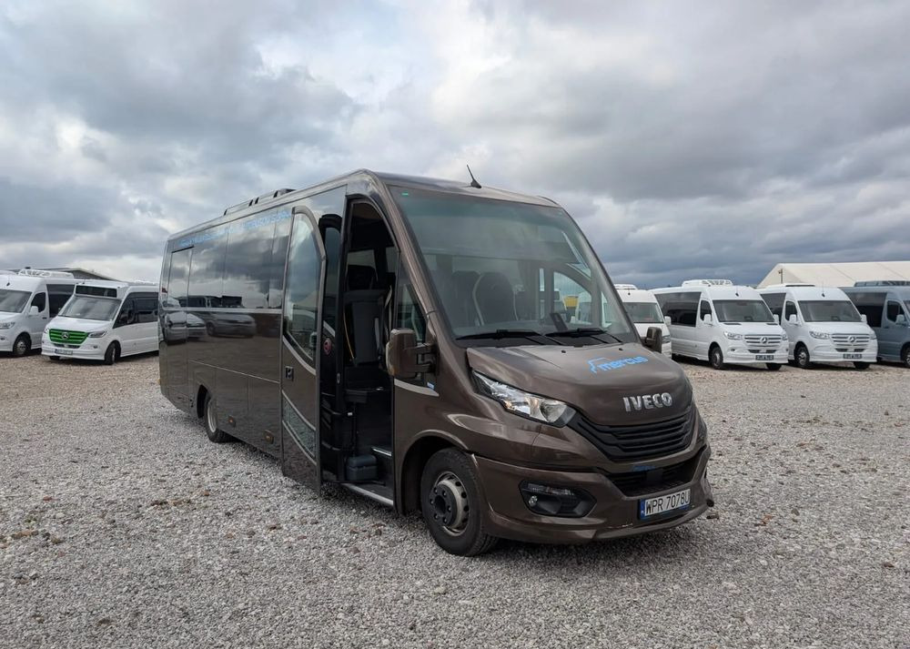 Iveco Daily - Minibus, Personenvervoer: afbeelding 1 Iveco Daily - Minibus, Personenvervoer: afbeelding 1