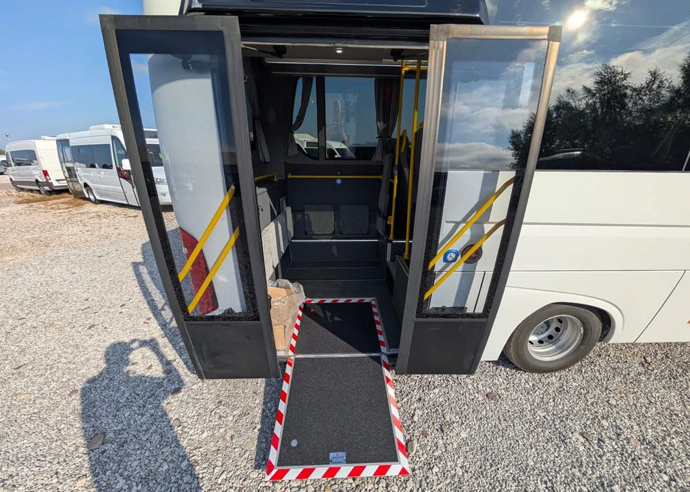 Iveco Mercus Daily City - Minibus, Personenvervoer: afbeelding 4 Iveco Mercus Daily City - Minibus, Personenvervoer: afbeelding 4