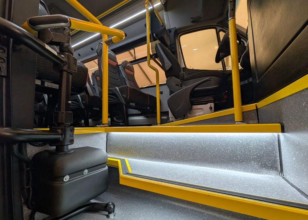 Nieuw Minibus, Personenvervoer Mercedes-Benz Sprinter CITY: afbeelding 19