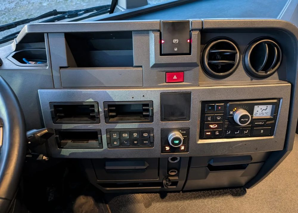 Trekker Renault T440: afbeelding 18