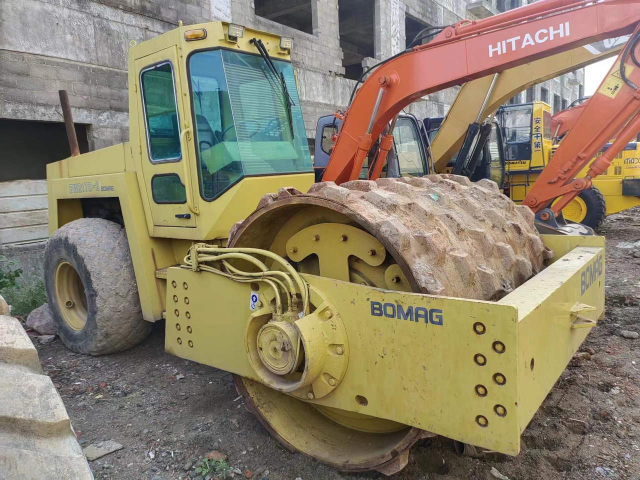BOMAG BW 217D-2 - Schapenpootwals/ Grondverdichter: afbeelding 3 BOMAG BW 217D-2 - Schapenpootwals/ Grondverdichter: afbeelding 3