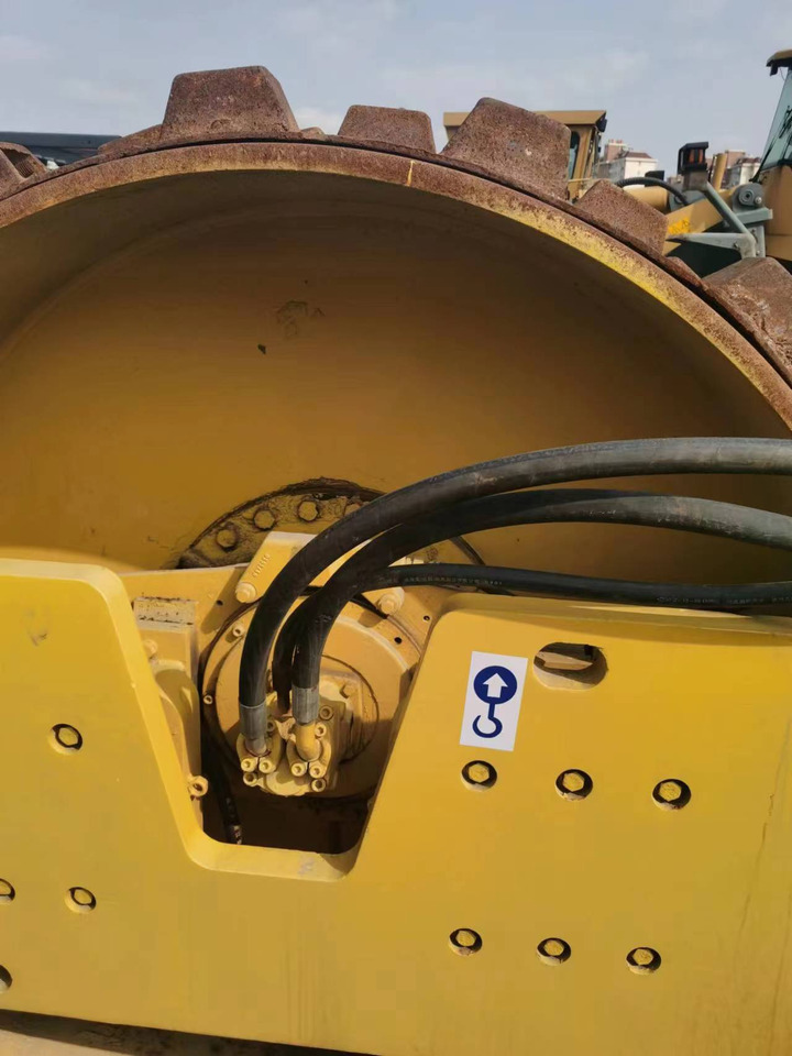 BOMAG BW217D-2 - Schapenpootwals/ Grondverdichter: afbeelding 5 BOMAG BW217D-2 - Schapenpootwals/ Grondverdichter: afbeelding 5