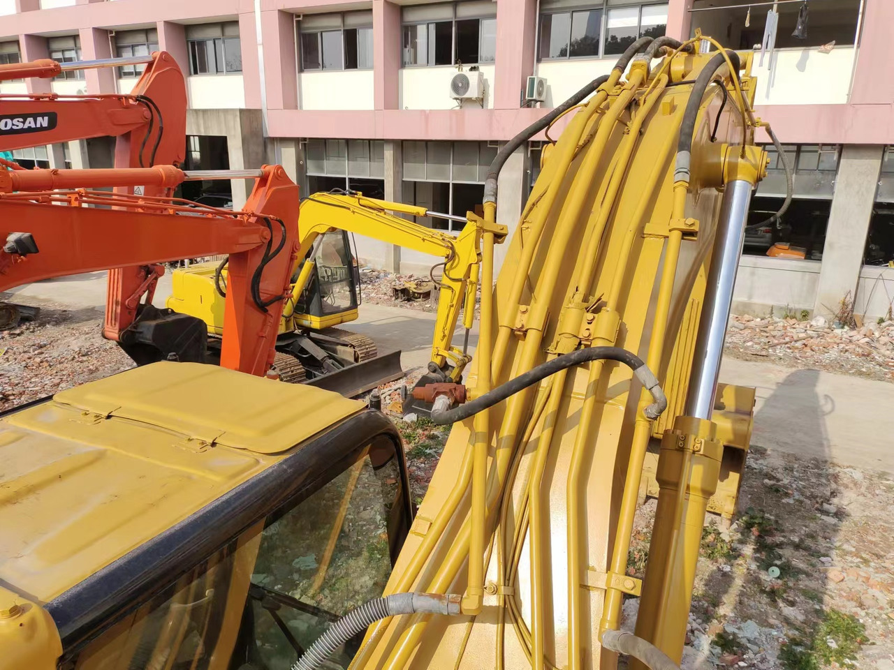 CAT 325CL - Rupsgraafmachine: afbeelding 3 CAT 325CL - Rupsgraafmachine: afbeelding 3