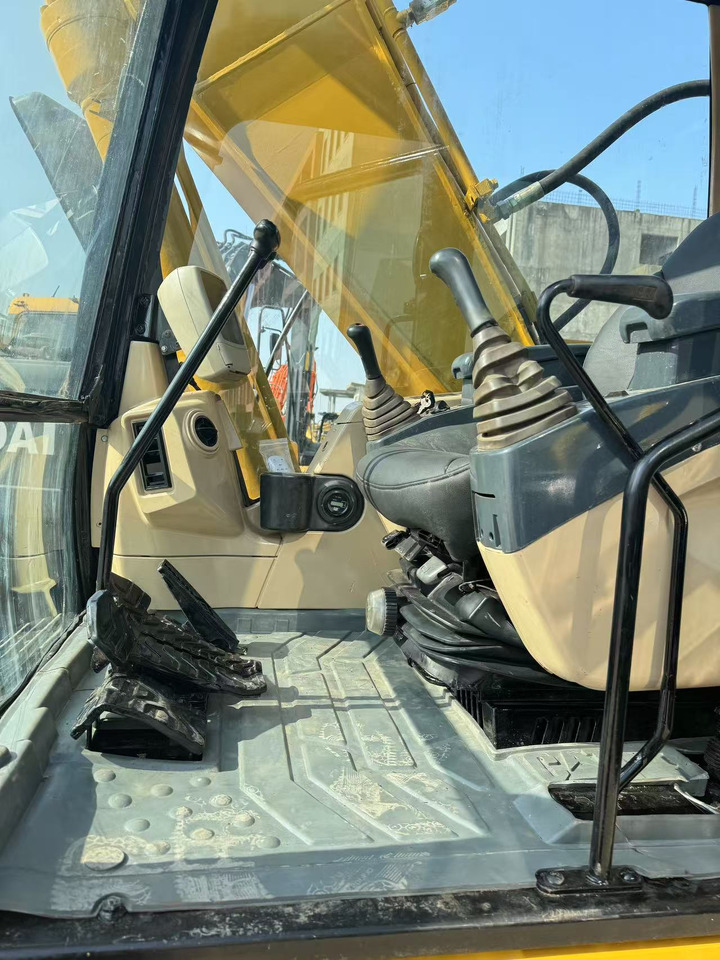 CATERPILLAR 320CL CAT 320 - Rupsgraafmachine: afbeelding 4 CATERPILLAR 320CL CAT 320 - Rupsgraafmachine: afbeelding 4
