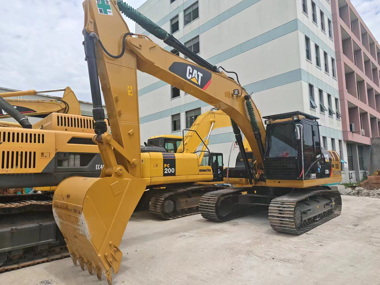 CATERPILLAR 320DL - Rupsgraafmachine: afbeelding 3 CATERPILLAR 320DL - Rupsgraafmachine: afbeelding 3