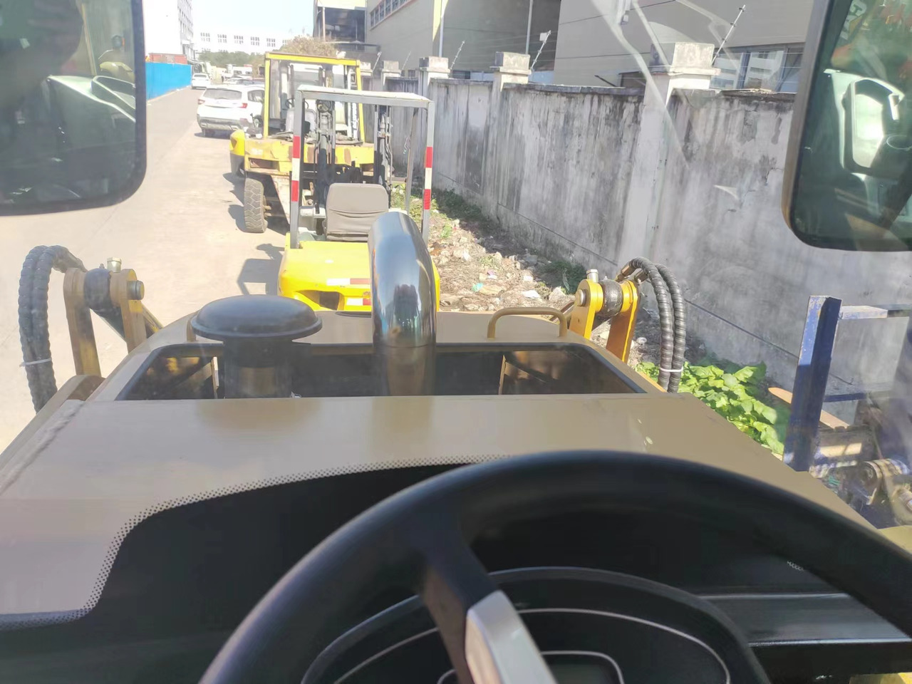 CATERPILLAR 420F - Graaflaadmachine: afbeelding 4 CATERPILLAR 420F - Graaflaadmachine: afbeelding 4