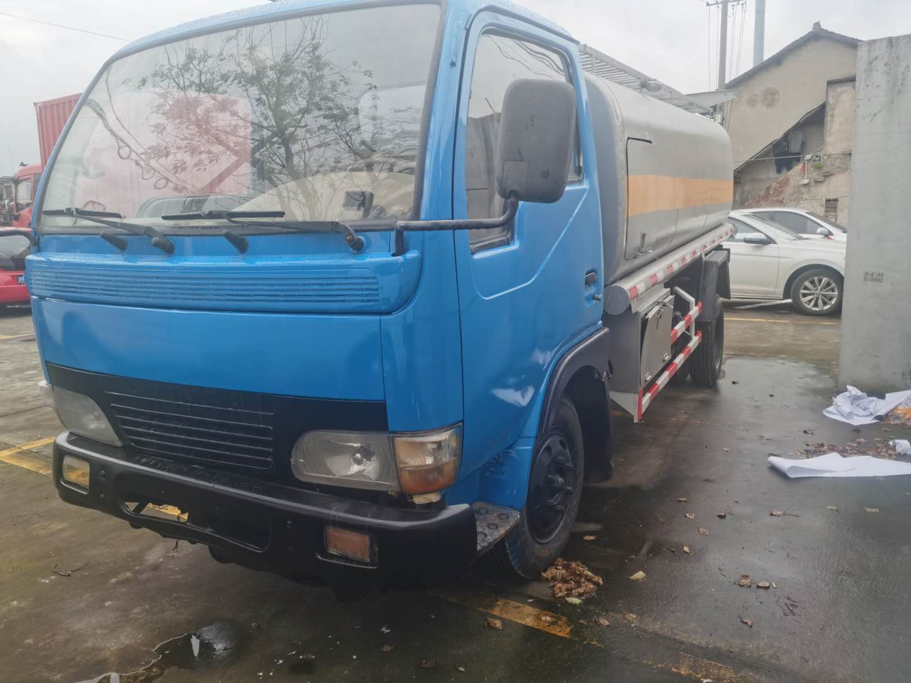 DONGFENG 6ton - Tankwagen: afbeelding 2 DONGFENG 6ton - Tankwagen: afbeelding 2