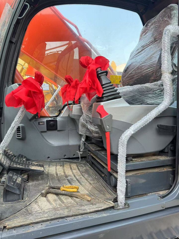 DOOSAN DX225 - Rupsgraafmachine: afbeelding 4 DOOSAN DX225 - Rupsgraafmachine: afbeelding 4