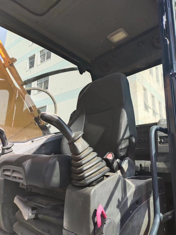 HYUNDAI 220LC-9S - Rupsgraafmachine: afbeelding 4 HYUNDAI 220LC-9S - Rupsgraafmachine: afbeelding 4