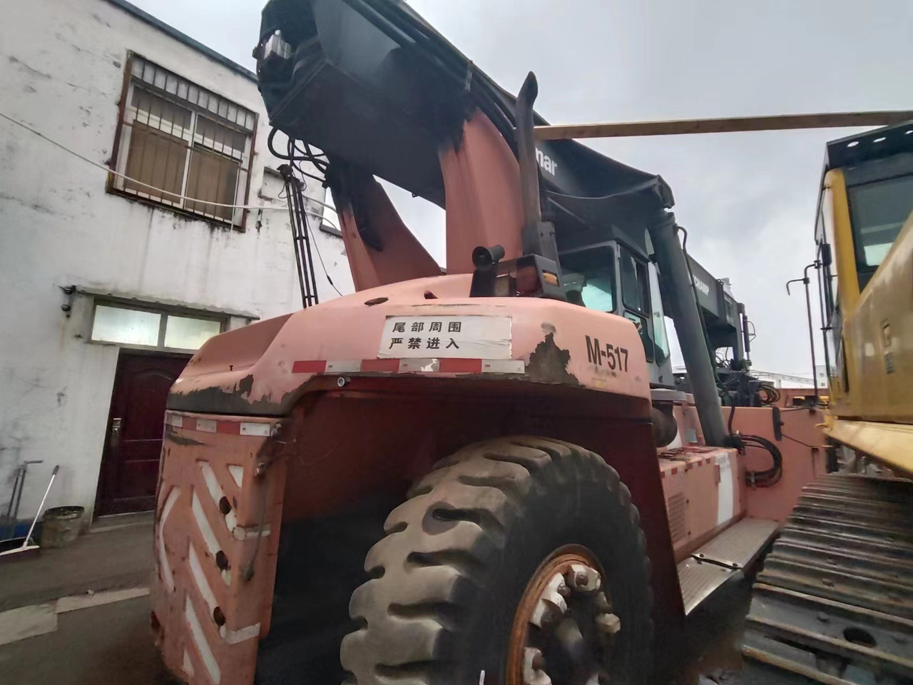 KARMAL DRF450 - Reach stacker: afbeelding 5 KARMAL DRF450 - Reach stacker: afbeelding 5