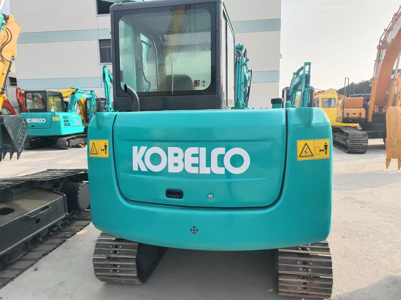 KOBELCO SK60-8 - Minigraafmachine: afbeelding 2 KOBELCO SK60-8 - Minigraafmachine: afbeelding 2