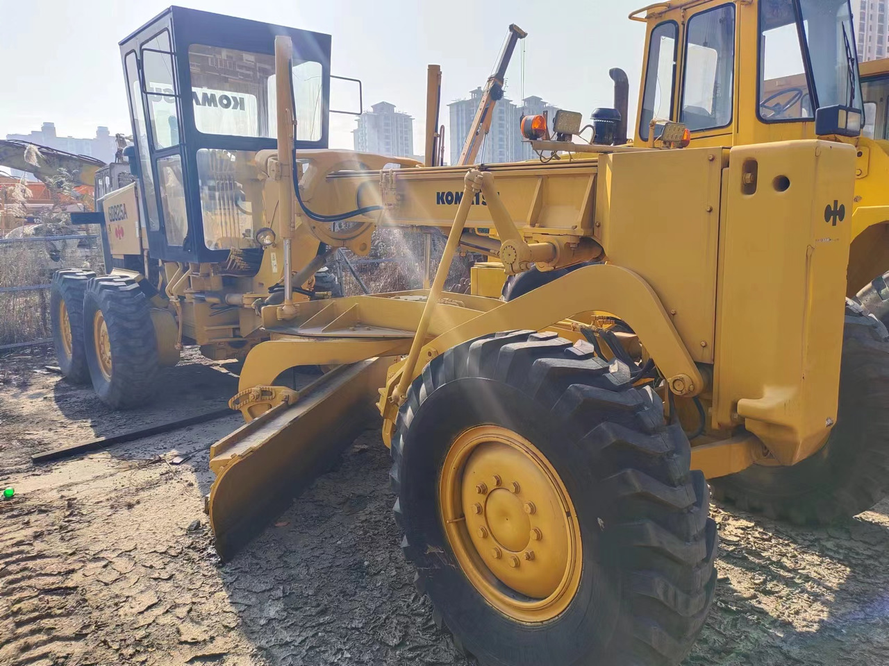 KOMATSU GD825A - Grader: afbeelding 5 KOMATSU GD825A - Grader: afbeelding 5