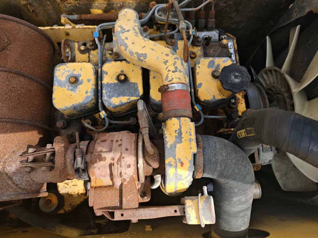 Mobiele graafmachine KOMATSU PC130: afbeelding 7