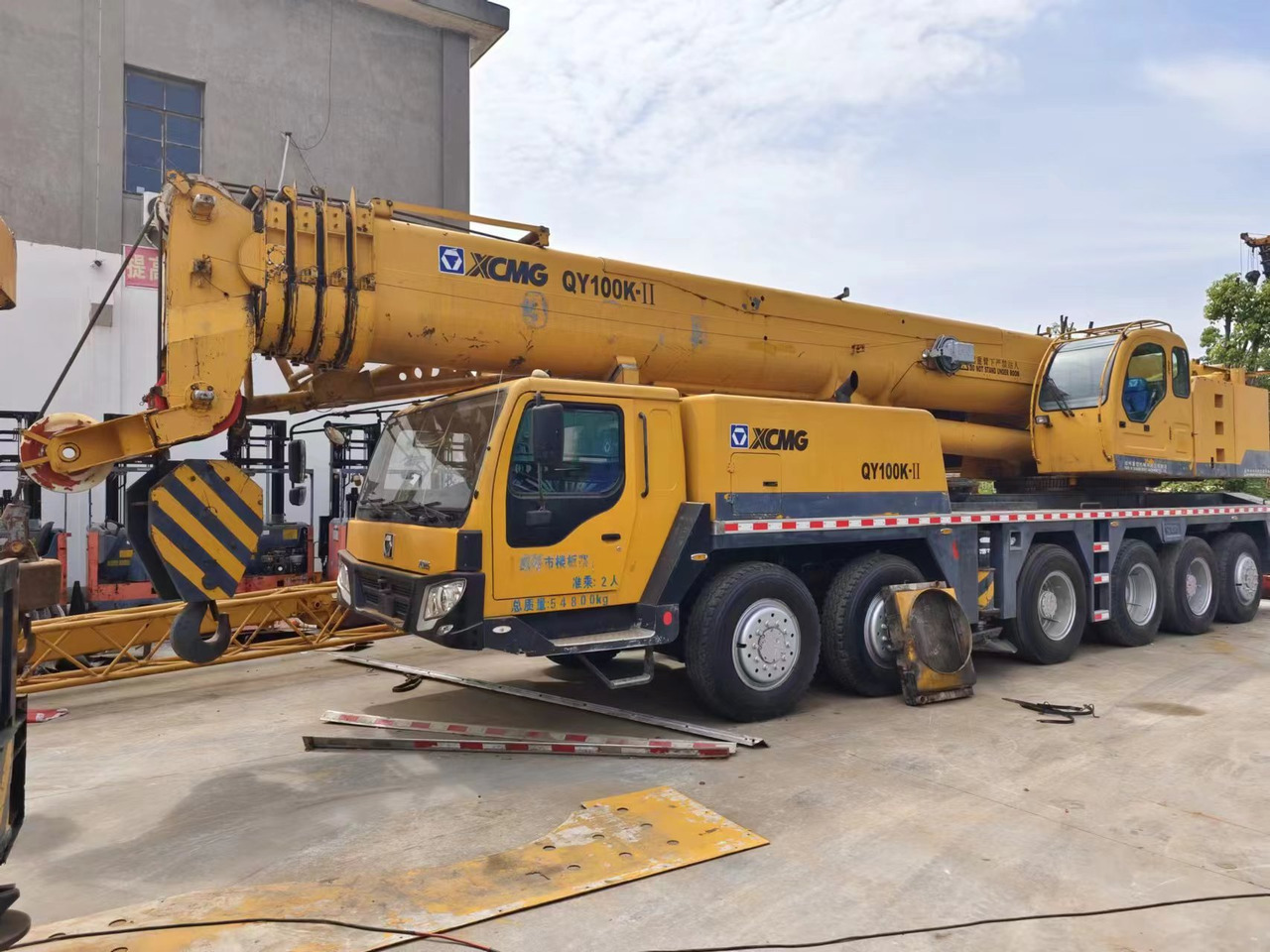 XCMG QY100K - Mobiele kraan: afbeelding 1 XCMG QY100K - Mobiele kraan: afbeelding 1