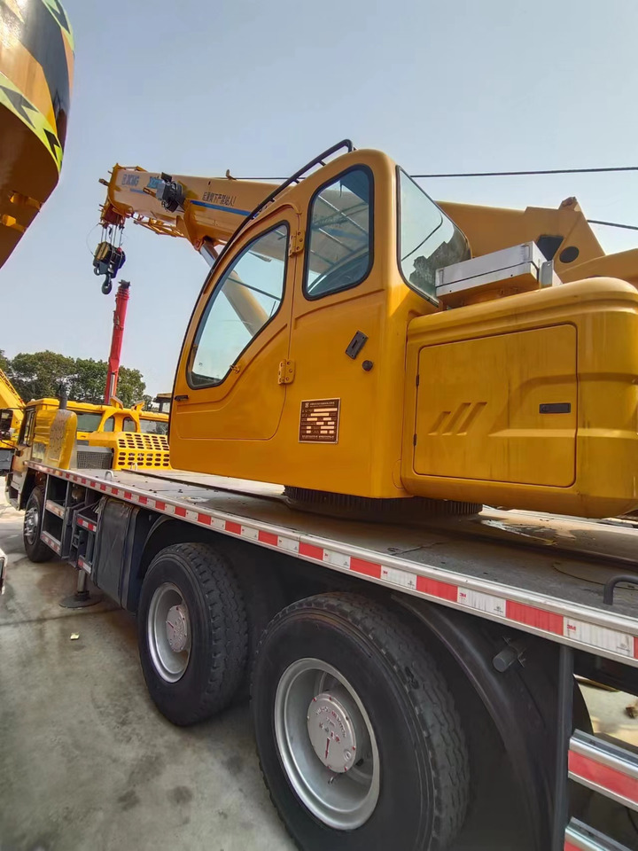 XCMG QY25K - Mobiele kraan: afbeelding 4 XCMG QY25K - Mobiele kraan: afbeelding 4