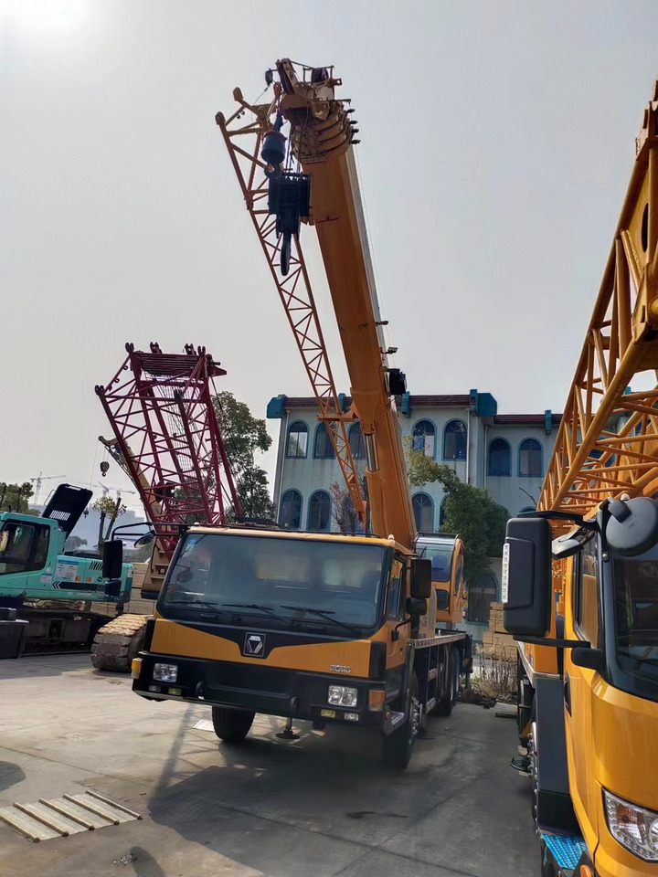 XCMG QY25K - Mobiele kraan: afbeelding 3 XCMG QY25K - Mobiele kraan: afbeelding 3