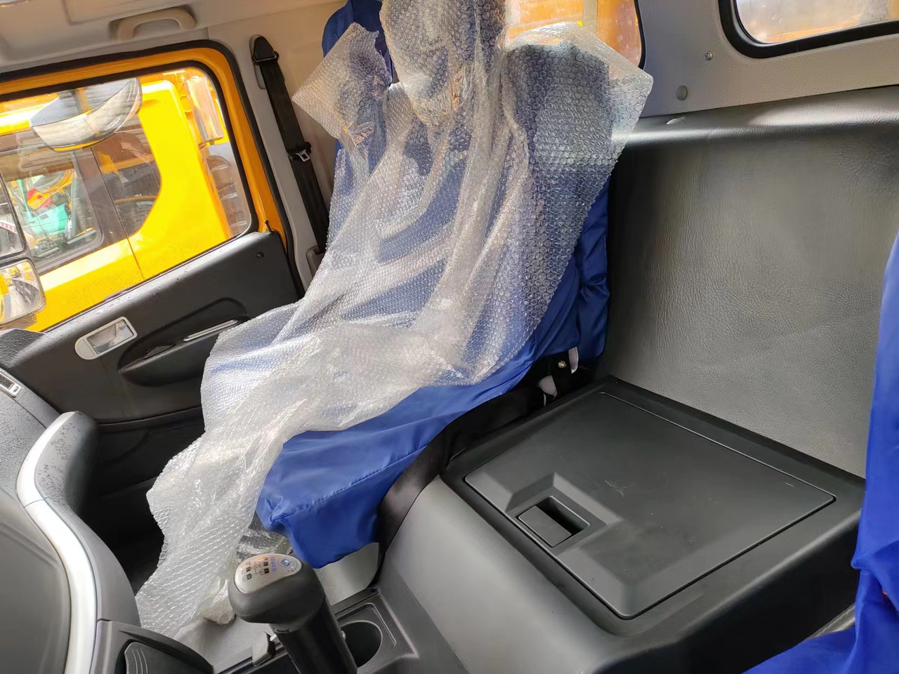 XCMG QY50K - Mobiele kraan: afbeelding 4 XCMG QY50K - Mobiele kraan: afbeelding 4