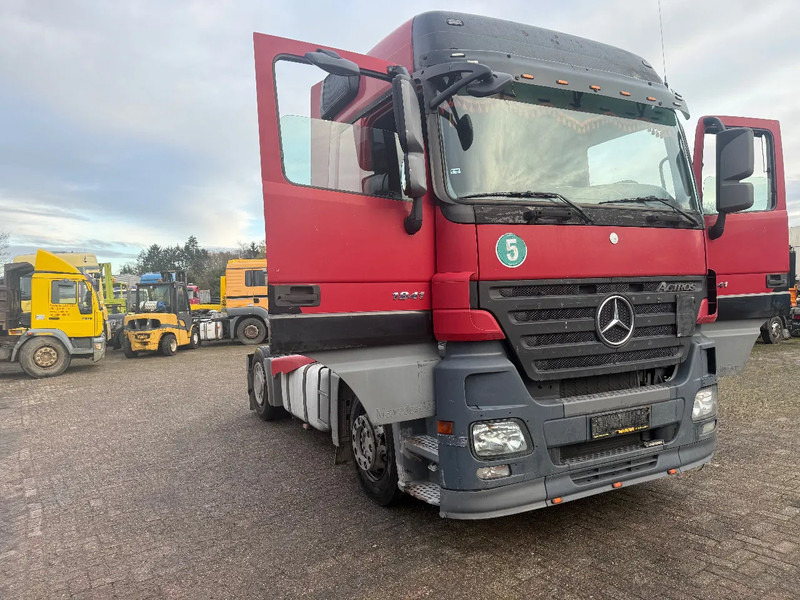 Mercedes-Benz Actros 1841 Tractor unit - Trekker: afbeelding 1 Mercedes-Benz Actros 1841 Tractor unit - Trekker: afbeelding 1