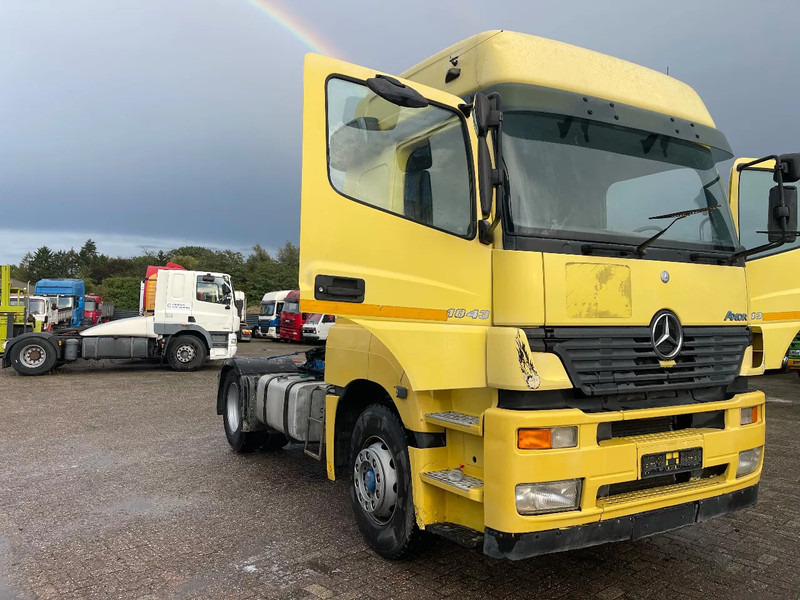 Mercedes-Benz Axor 1843 Tractor unit - Trekker: afbeelding 1 Mercedes-Benz Axor 1843 Tractor unit - Trekker: afbeelding 1