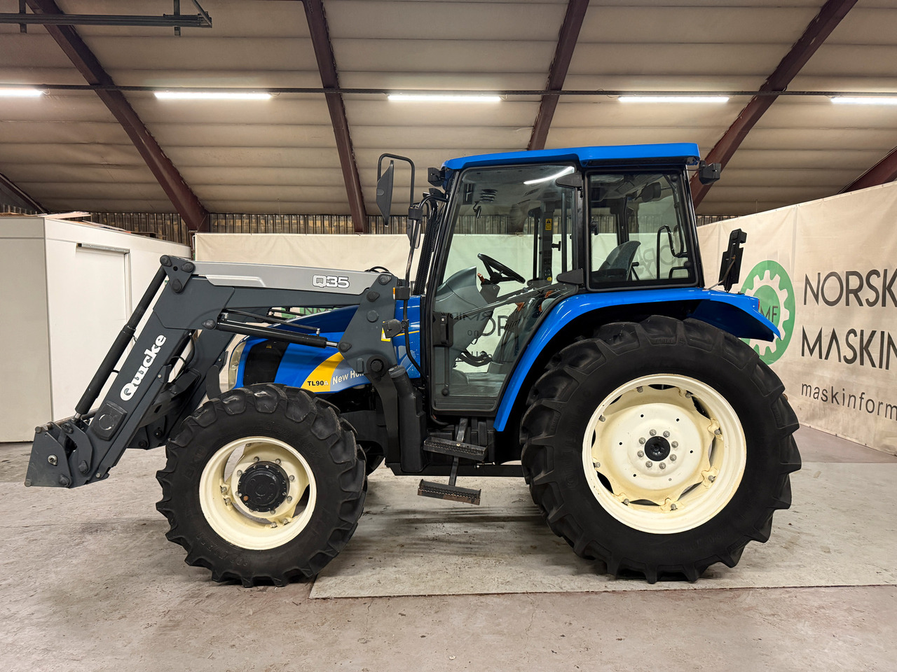 New Holland TL90 - Tractor: afbeelding 2 New Holland TL90 - Tractor: afbeelding 2