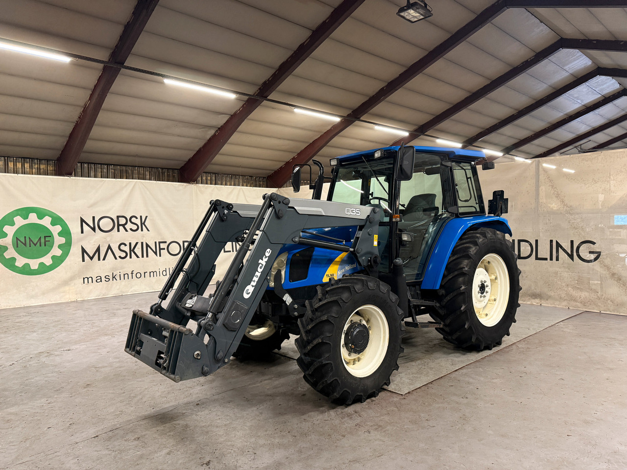 New Holland TL90 - Tractor: afbeelding 1 New Holland TL90 - Tractor: afbeelding 1