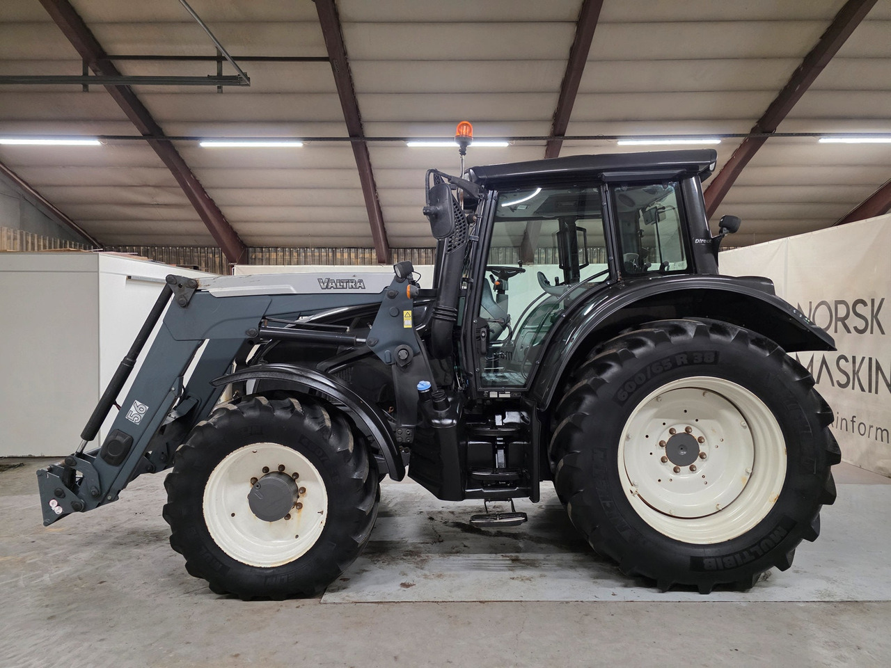 Valtra N163 Direct - Tractor: afbeelding 2 Valtra N163 Direct - Tractor: afbeelding 2