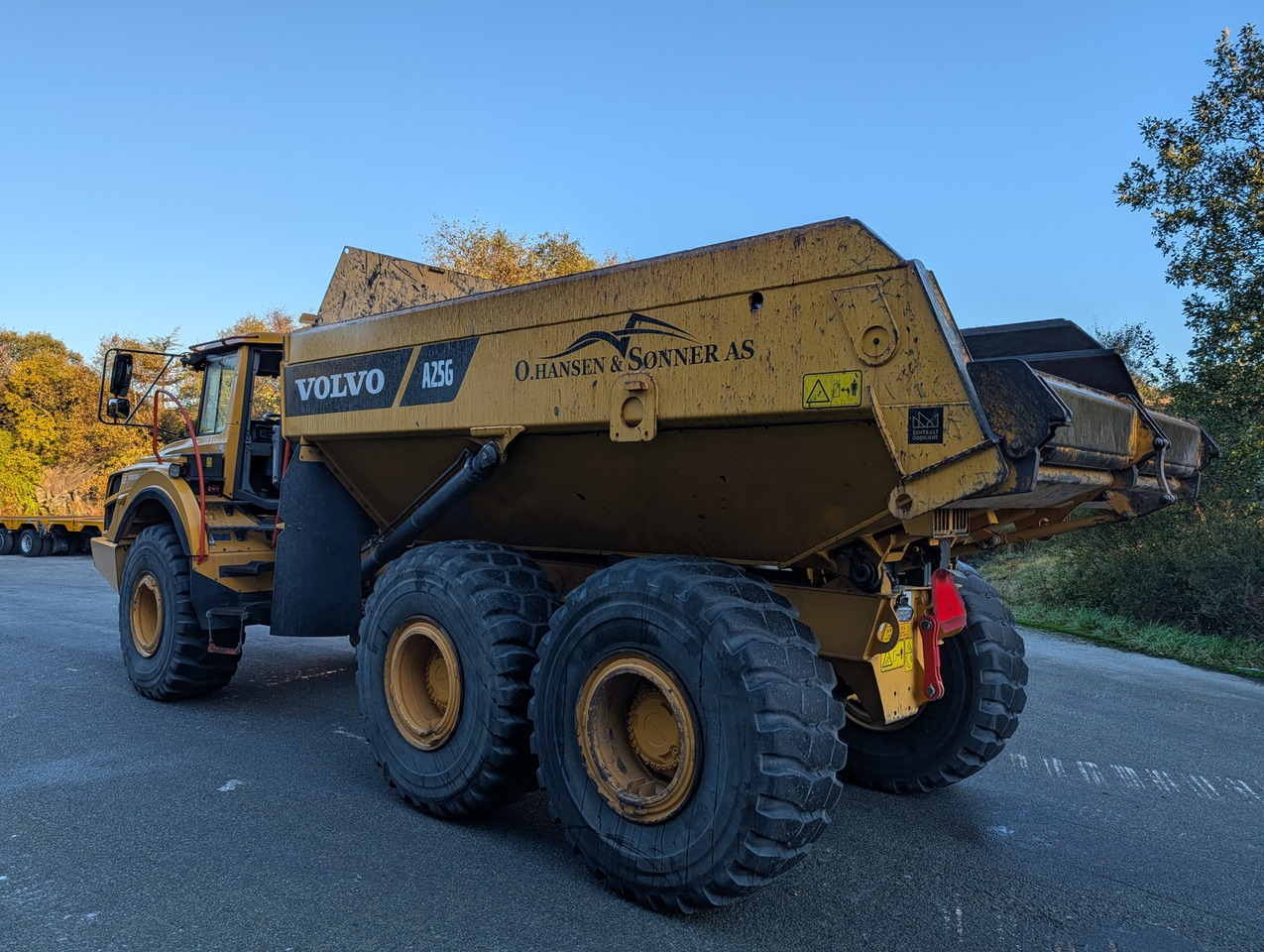 Volvo A25G på hvite skilt - Kiepwagen met knikbesturing: afbeelding 4 Volvo A25G på hvite skilt - Kiepwagen met knikbesturing: afbeelding 4