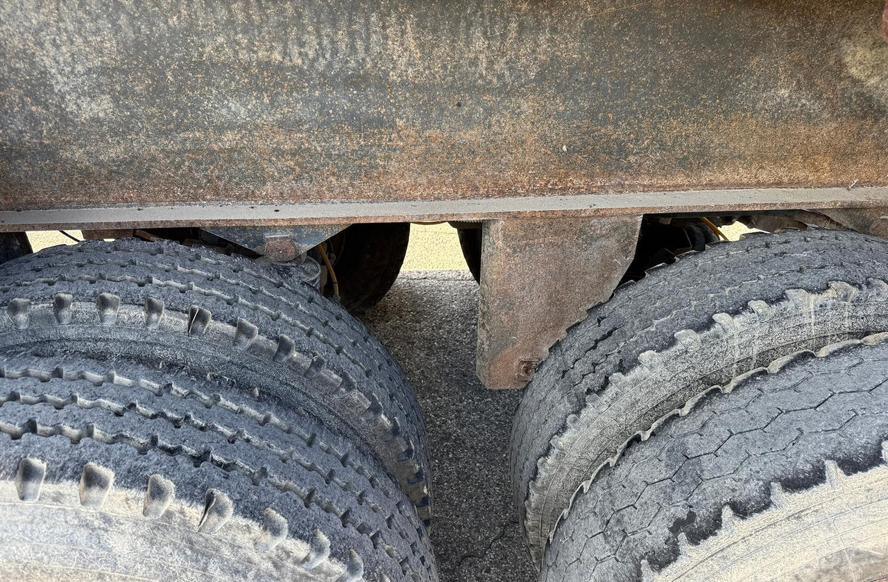 SEMIRIMORCHIO RIBALTABILE MINERVA - Andere machine: afbeelding 2 SEMIRIMORCHIO RIBALTABILE MINERVA - Andere machine: afbeelding 2