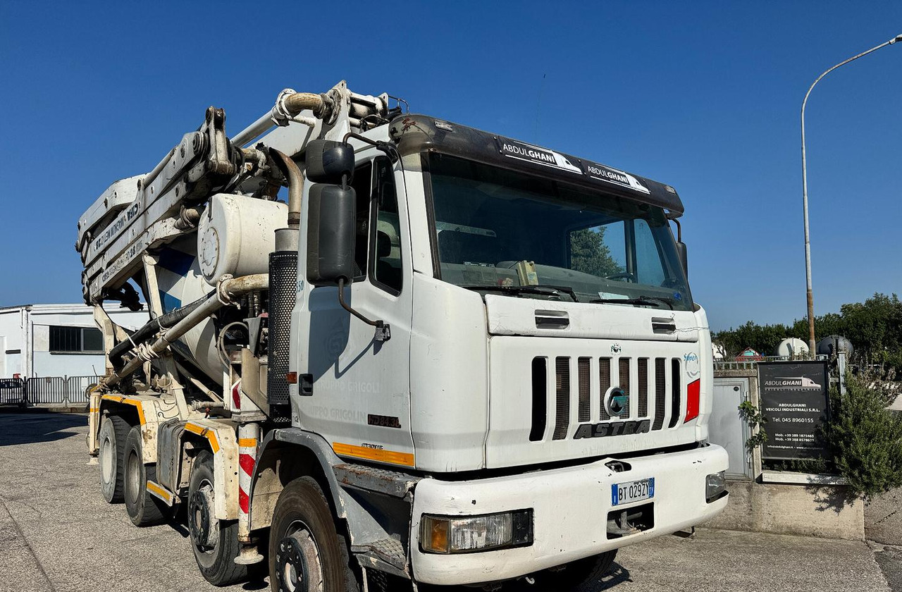 Betonpompa CIFA ASTRA HD84.38 - 2003 - Mixerpomp: afbeelding 3 Betonpompa CIFA ASTRA HD84.38 - 2003 - Mixerpomp: afbeelding 3