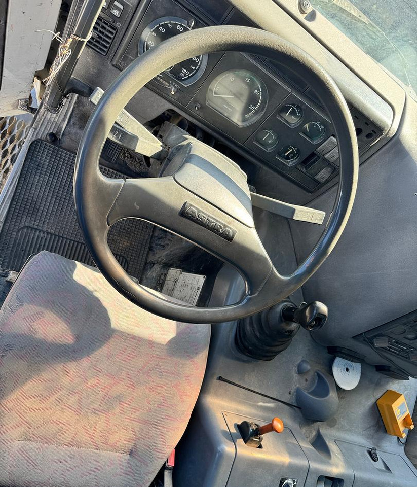 Betonpompa CIFA ASTRA HD84.38 - 2003 - Mixerpomp: afbeelding 3 Betonpompa CIFA ASTRA HD84.38 - 2003 - Mixerpomp: afbeelding 3