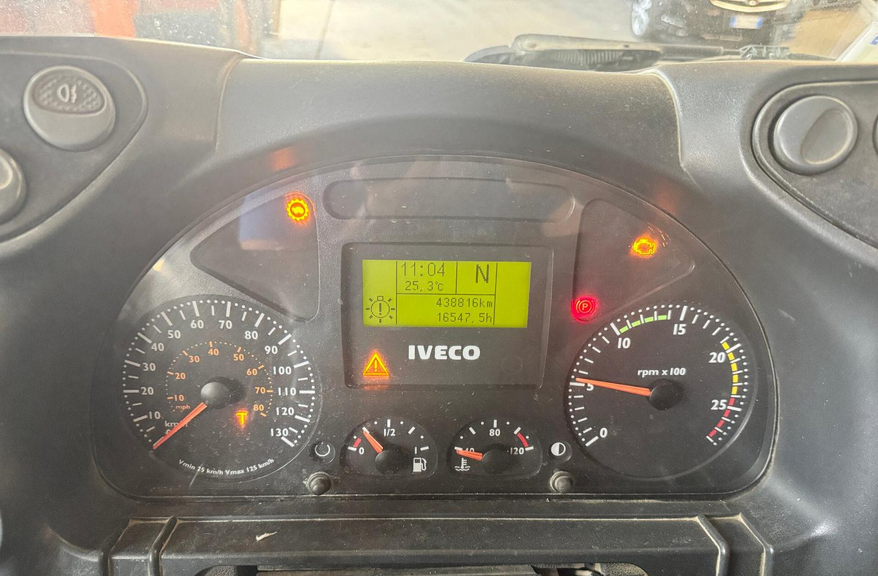 IVECO TRAKKER 450 RIBALTABILE 8X4 - Kipper vrachtwagen: afbeelding 5 IVECO TRAKKER 450 RIBALTABILE 8X4 - Kipper vrachtwagen: afbeelding 5